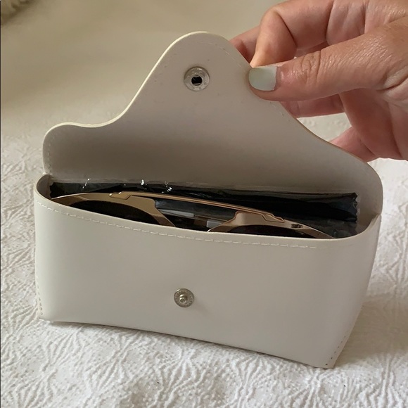 AQS Gold Sunglasses - Picture 6 of 8